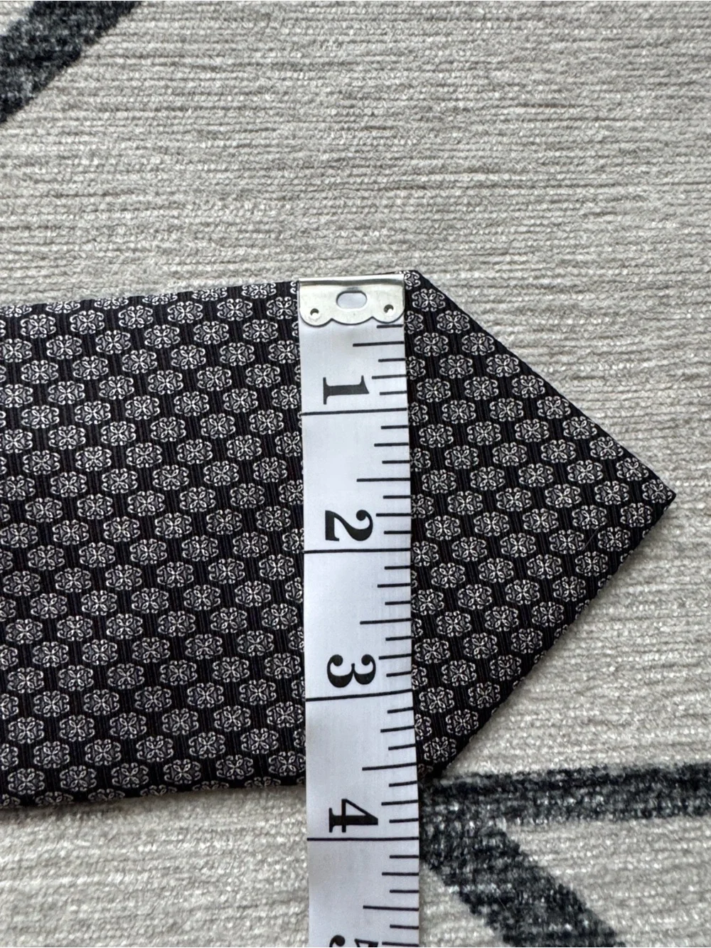 Vintage GFA Made in Italy 100% Silk Tie Navy Gray Geometric Medallion Necktie